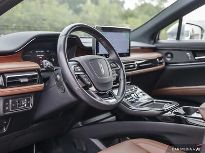 used 2022 Lincoln Nautilus car, priced at $39,980