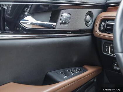 used 2022 Lincoln Nautilus car, priced at $39,980