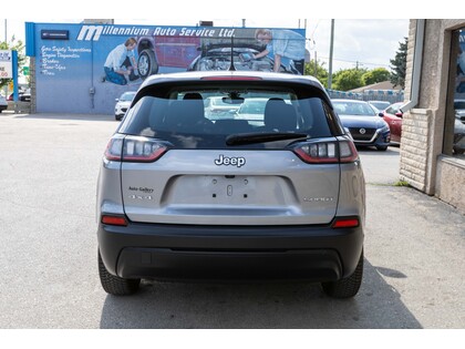 used 2021 Jeep Cherokee car, priced at $26,997