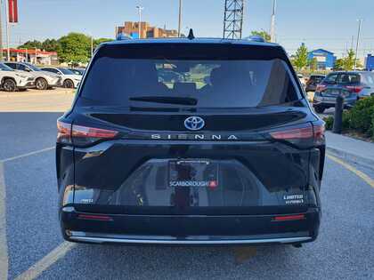 used 2024 Toyota Sienna car, priced at $71,995