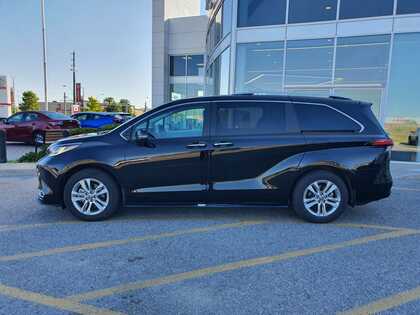 used 2024 Toyota Sienna car, priced at $71,995