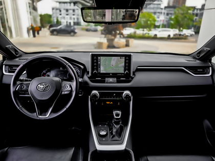 used 2021 Toyota RAV4 car, priced at $39,995