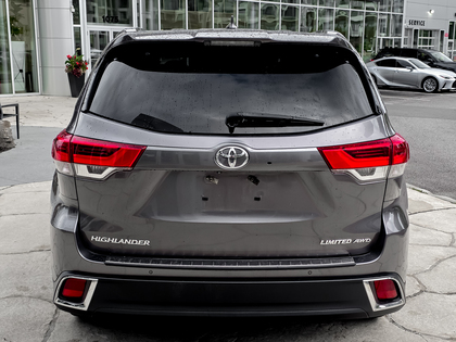 used 2018 Toyota Highlander car