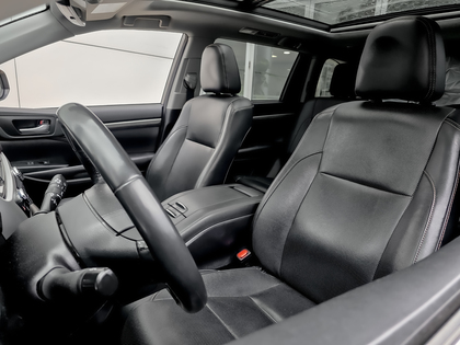 used 2018 Toyota Highlander car