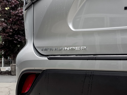 used 2025 Toyota Highlander car, priced at $64,995