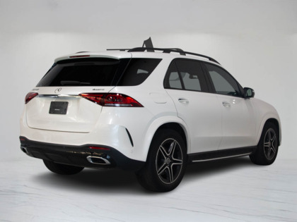 used 2022 Mercedes-Benz GLE car, priced at $57,900