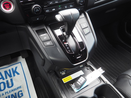 used 2020 Honda CR-V car, priced at $32,900