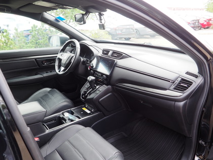 used 2020 Honda CR-V car, priced at $32,900