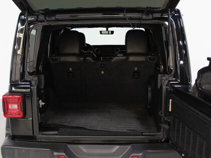 used 2018 Jeep Wrangler Unlimited car, priced at $31,900