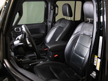 used 2018 Jeep Wrangler Unlimited car, priced at $31,900