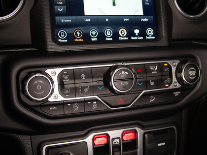 used 2018 Jeep Wrangler Unlimited car, priced at $31,900