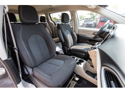 used 2023 Chrysler Grand Caravan car, priced at $34,888