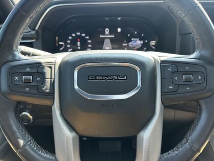 used 2022 GMC Yukon XL car, priced at $75,084