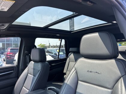 used 2022 GMC Yukon XL car, priced at $75,084