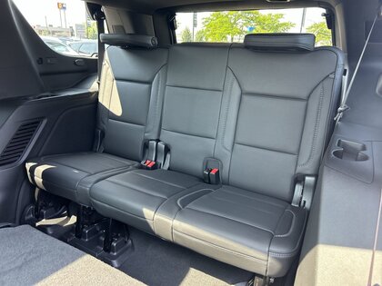 used 2022 GMC Yukon XL car, priced at $75,084