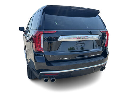 used 2022 GMC Yukon XL car, priced at $75,084