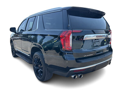 used 2022 GMC Yukon XL car, priced at $75,084