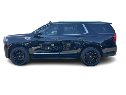 used 2022 GMC Yukon XL car, priced at $75,084