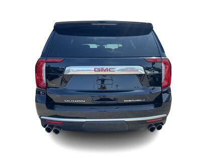 used 2022 GMC Yukon XL car, priced at $75,084
