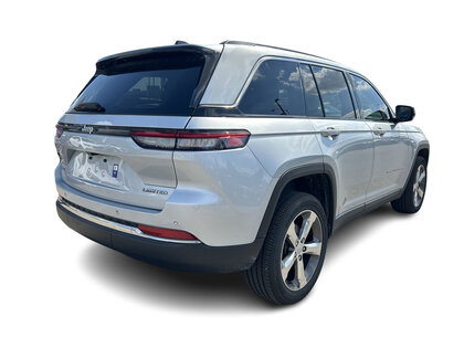 used 2022 Jeep Grand Cherokee car, priced at $46,999