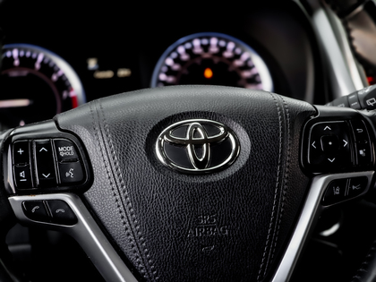 used 2019 Toyota Highlander car, priced at $33,995