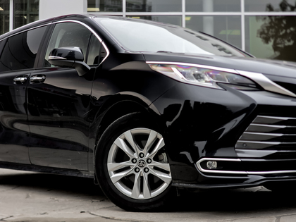 used 2022 Toyota Sienna car, priced at $57,995