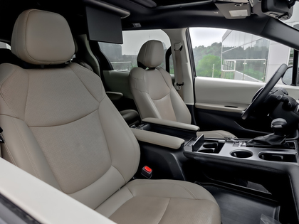 used 2022 Toyota Sienna car, priced at $57,995