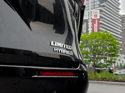 used 2022 Toyota Sienna car, priced at $57,995