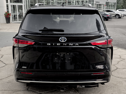 used 2022 Toyota Sienna car, priced at $57,995