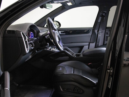 used 2022 Porsche Cayenne car, priced at $71,900