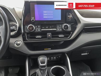 used 2023 Toyota Highlander car, priced at $52,990