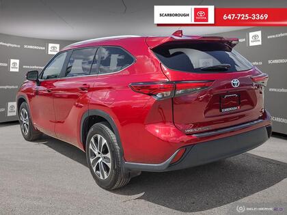 used 2023 Toyota Highlander car, priced at $52,990