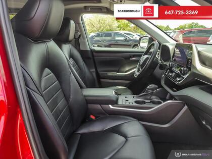 used 2023 Toyota Highlander car, priced at $52,990