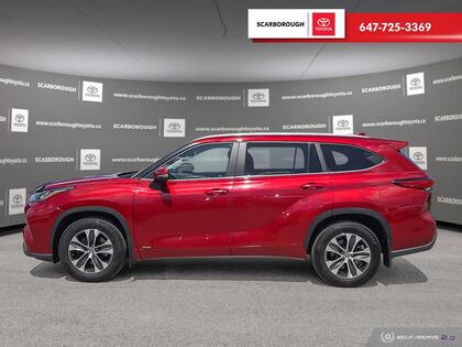 used 2023 Toyota Highlander car, priced at $52,990