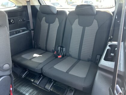 used 2022 Kia Sorento car, priced at $29,800