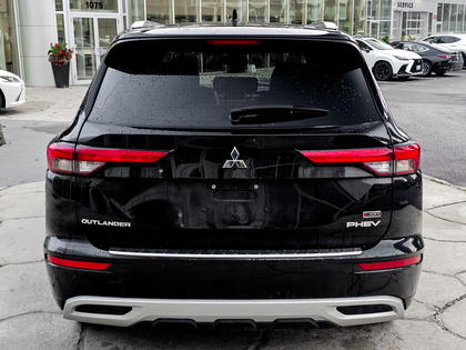 used 2023 Mitsubishi Outlander PHEV car