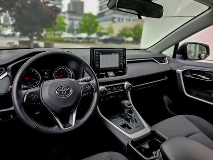 used 2020 Toyota RAV4 car, priced at $30,995