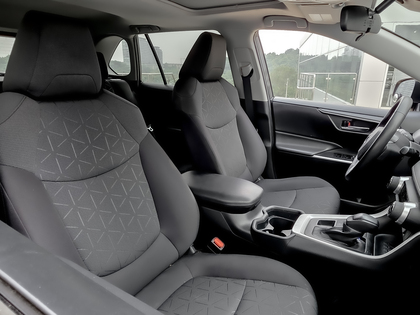 used 2020 Toyota RAV4 car, priced at $30,995