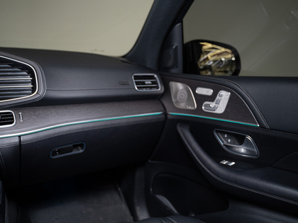 used 2021 Mercedes-Benz GLE car, priced at $53,900