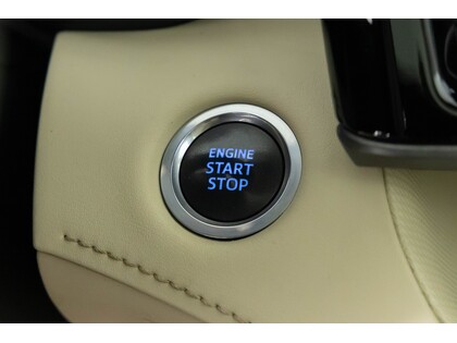 used 2020 Toyota Highlander car, priced at $41,998