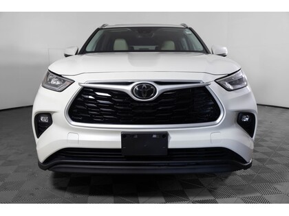 used 2020 Toyota Highlander car, priced at $41,998