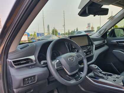 used 2024 Toyota Highlander car, priced at $63,995