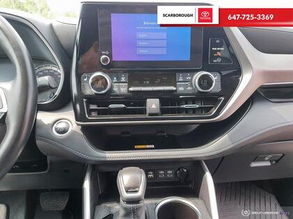 used 2024 Toyota Highlander car, priced at $55,990