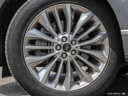 used 2024 Ford Edge car, priced at $43,128