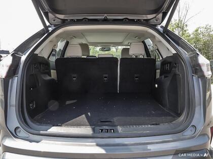 used 2024 Ford Edge car, priced at $43,128
