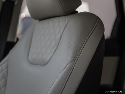 used 2024 Ford Edge car, priced at $43,128