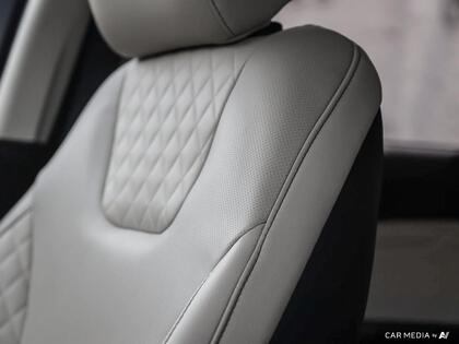 used 2024 Ford Edge car, priced at $43,128