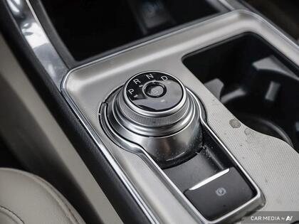 used 2024 Ford Edge car, priced at $43,128
