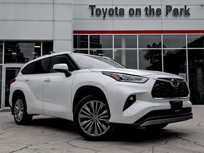 used 2022 Toyota Highlander car, priced at $44,495