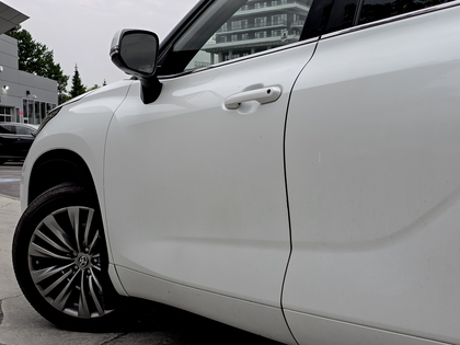 used 2022 Toyota Highlander car, priced at $44,495